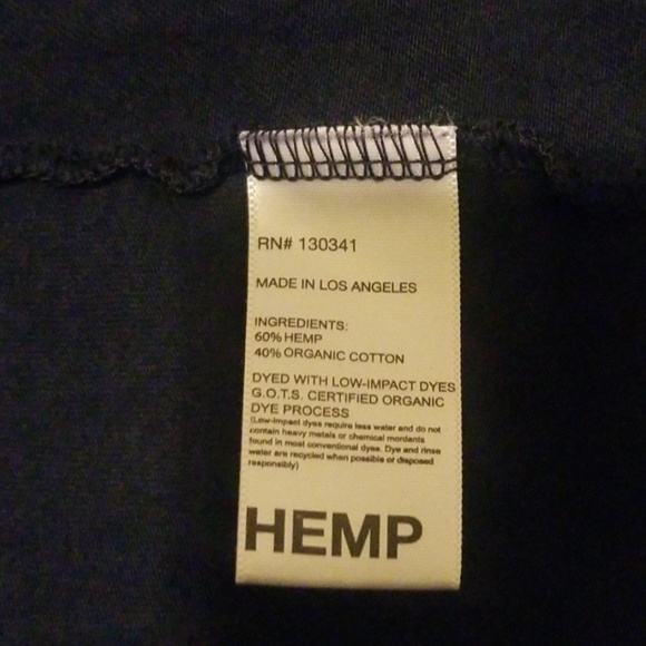 🦋 Last One! Navy Blue Lightweight Cardi - Picture 3 of 3